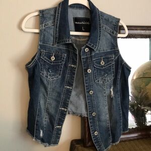 Maurice’s denim vest L